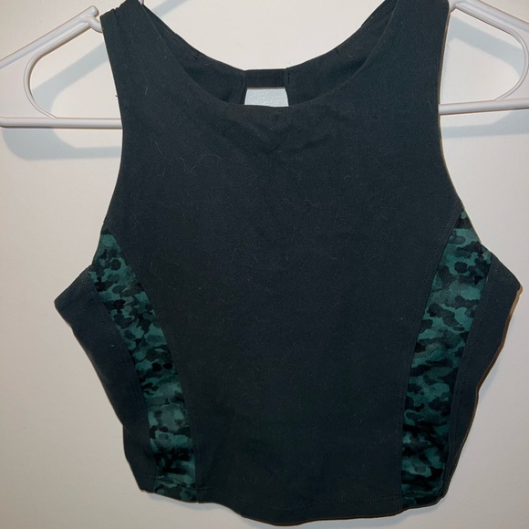 Athleta Green Conscious Crop - Picture 3 of 4